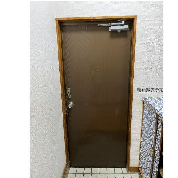 2DK Apartment for Rent in Kakinohana, Ginowan City, Okinawa - Image 1