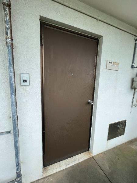 2DK Apartment for Rent in Kakinohana, Ginowan City, Okinawa - Thumbnail 2