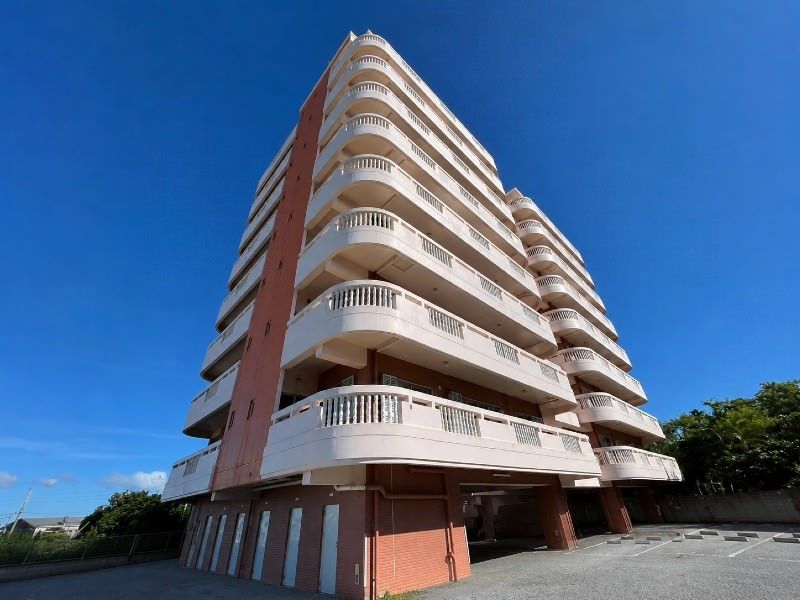 4LDK Ocean View Apartment for Sale in Yomitan Village, Okinawa - Thumbnail 2
