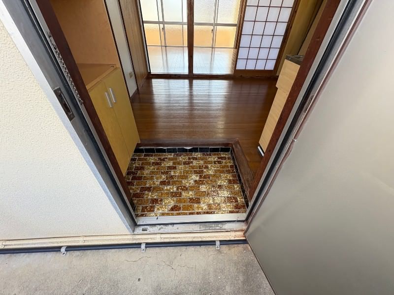 Marusei Apartment 2DK Rental in Naha Yogi, Okinawa - Image 1