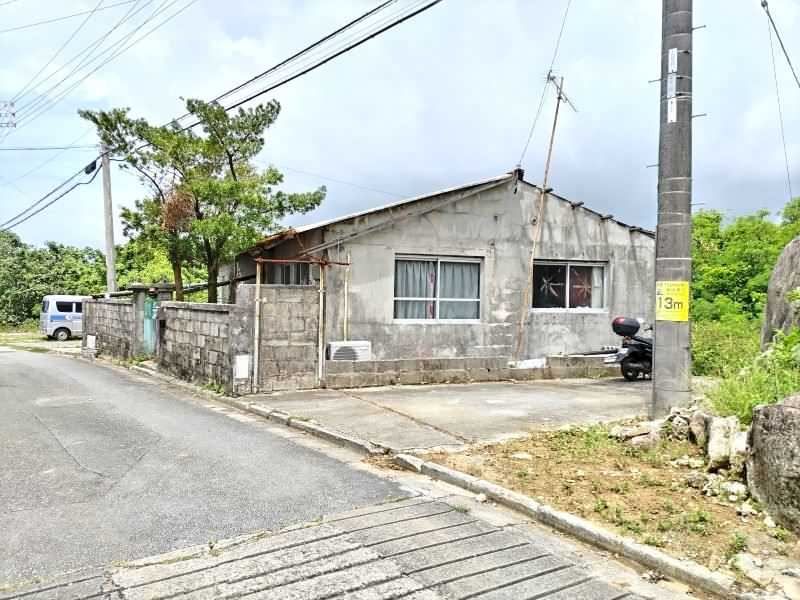 Land for Sale on Ojima Island, Okinawa - 63.5 Tsubo Near Beach - Thumbnail 3
