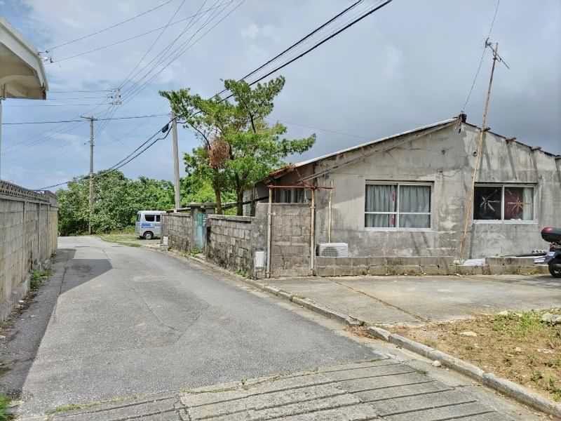 Land for Sale on Ojima Island, Okinawa - 63.5 Tsubo Near Beach - Thumbnail 4