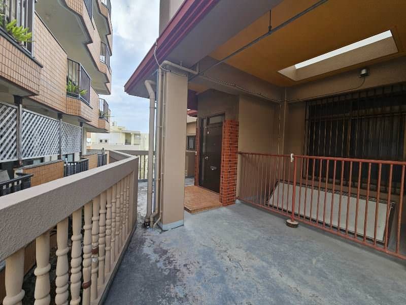 2LDK Apartment for Rent in Yamashita-cho, Naha City, Okinawa - Thumbnail 3