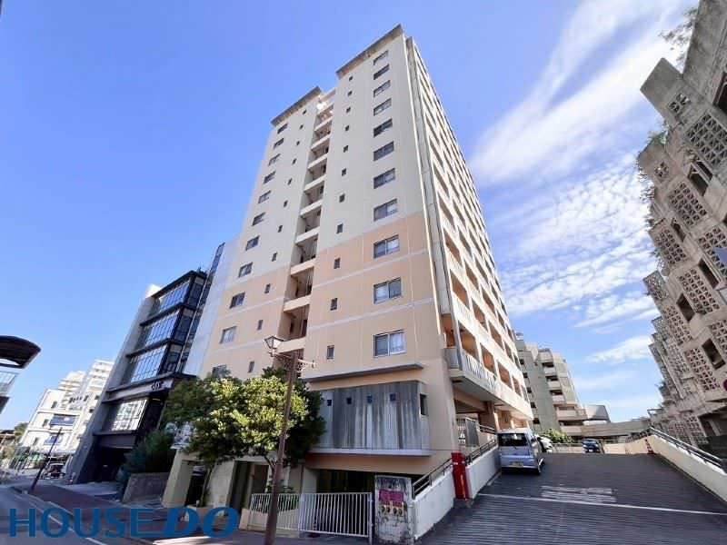 1R Apartment in Naha Shintoshin with Auto-Lock & Pet Consideration - Thumbnail 3