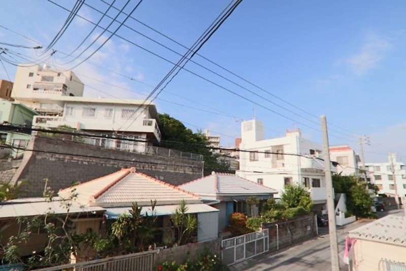 1K Apartment for Rent in Urasoe City, Okinawa – 24.08 sqm - Thumbnail 2