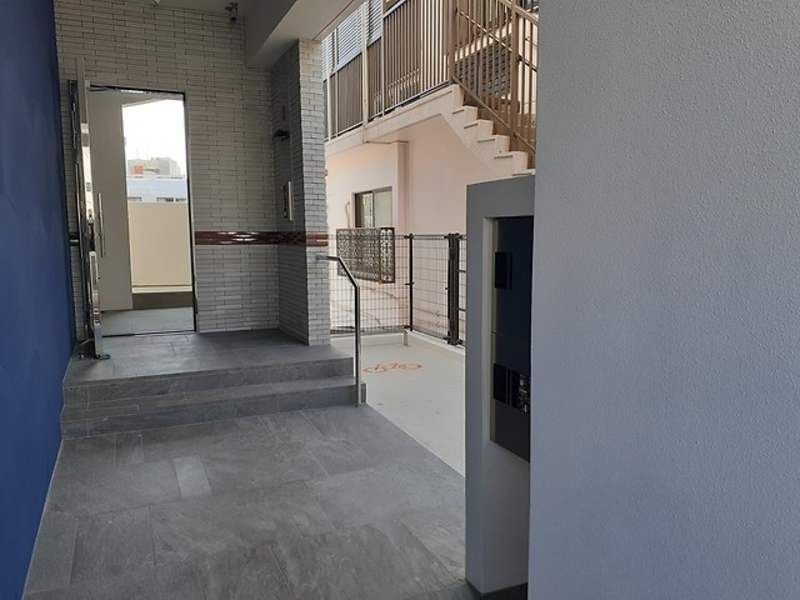 1K Apartment for Rent in Naha, Okinawa - Moon Dust Matsuo - Thumbnail 2