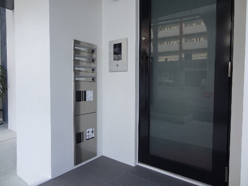 Modern 1K Designer Apartment for Rent in Urasoe, Okinawa - Thumbnail 3