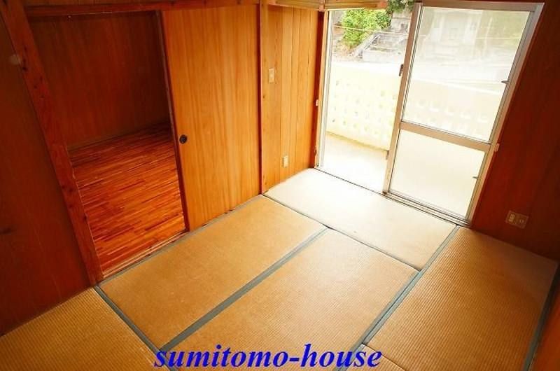 2DK Apartment for Rent in Momohara, Okinawa City - Thumbnail 4