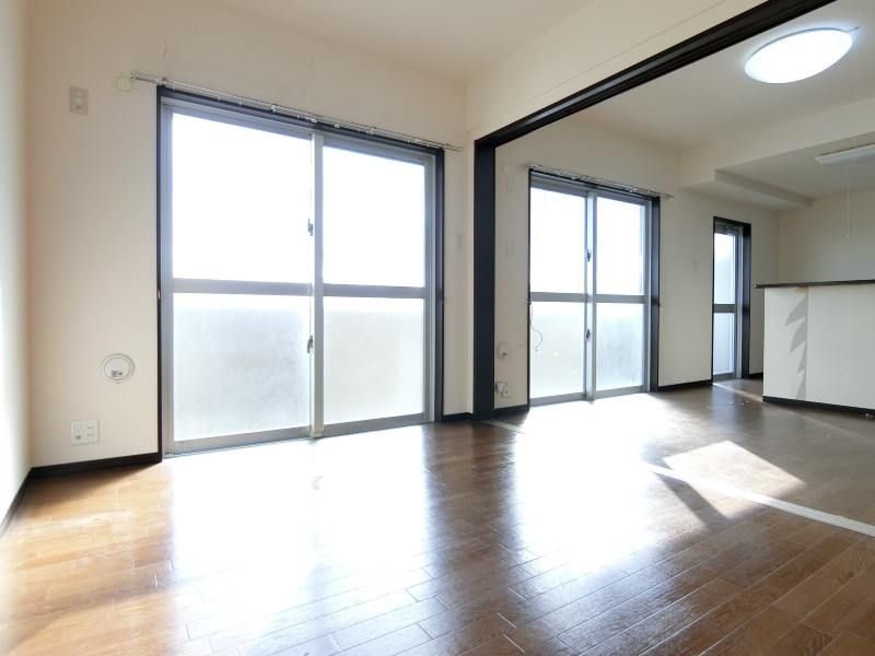 3LDK Apartment for Rent in Okinawa City, Koja 2-chome - Thumbnail 4