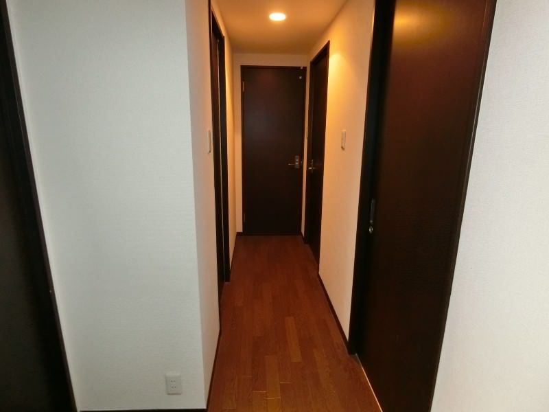 3LDK Apartment for Rent in Okinawa City, Koja 2-chome - Thumbnail 2