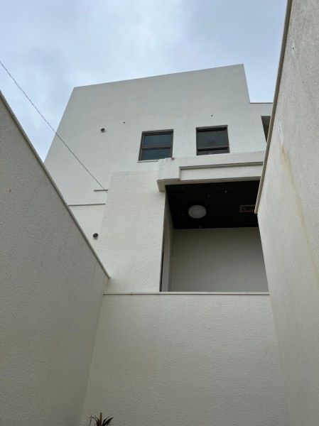 Ocean View 1R Apartment for Rent in Itoman, Okinawa - Thumbnail 2