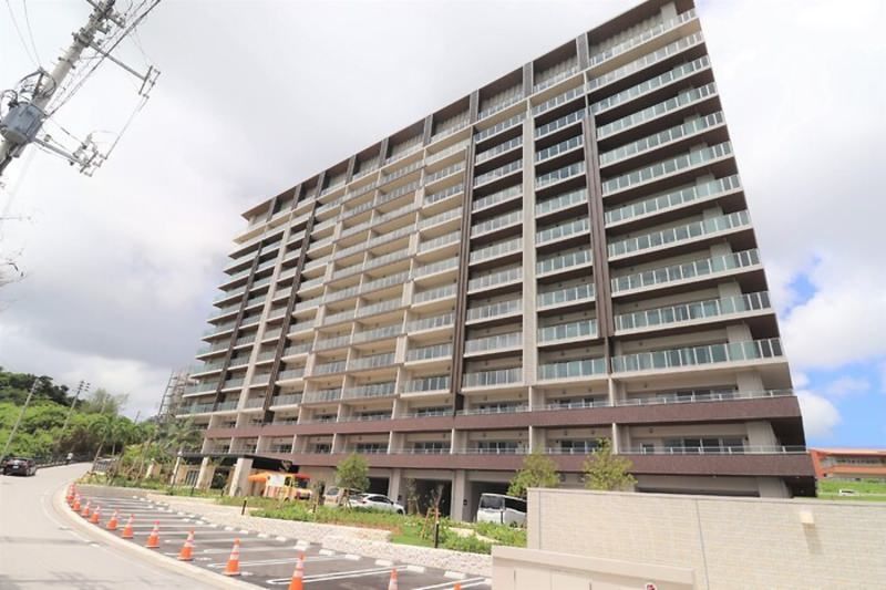 Modern 2LDK Apartment for Rent in Kitanakagusuku, Okinawa - Thumbnail 4