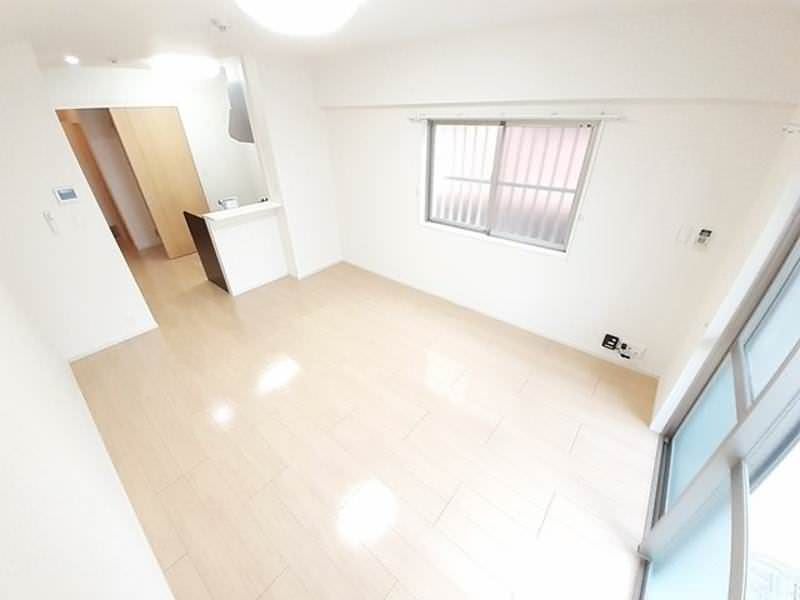 1R Apartment for Rent in Naha, Okinawa - Modern Unit with Free Internet - Thumbnail 4