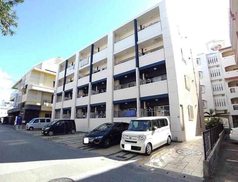 1R Apartment for Rent in Naha, Okinawa - Modern Unit with Free Internet - Thumbnail 2
