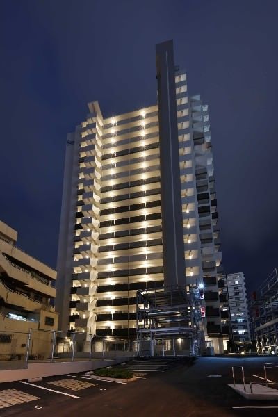 Presence Lodge Wave Tower 2LDK Apartment for Sale in Naha, Okinawa - Thumbnail 2