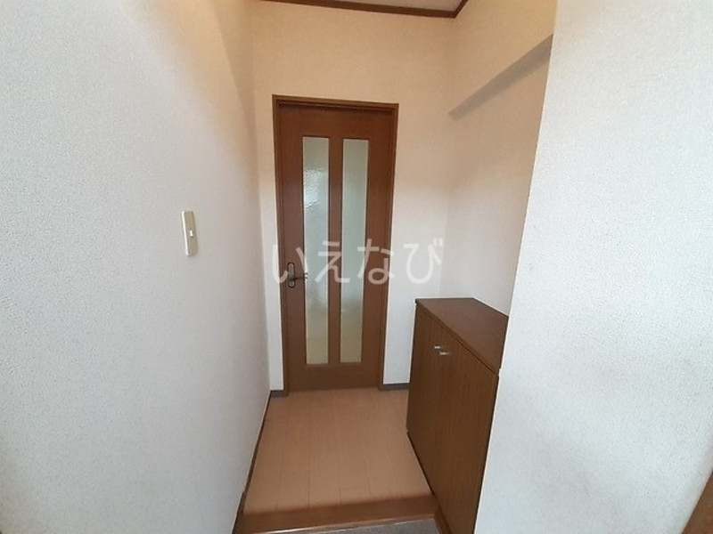 Sugar Hills 2LDK Apartment for Rent in Tomigusuku, Okinawa - Thumbnail 3
