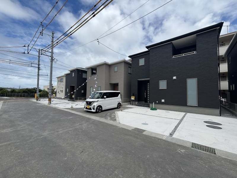 New 3LDK House for Sale in Uruma, Okinawa - Thumbnail 2