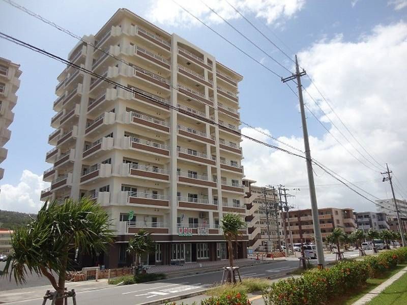 1LDK Apartment for Rent in Higashihama, Yomitan Village, Okinawa - Thumbnail 2