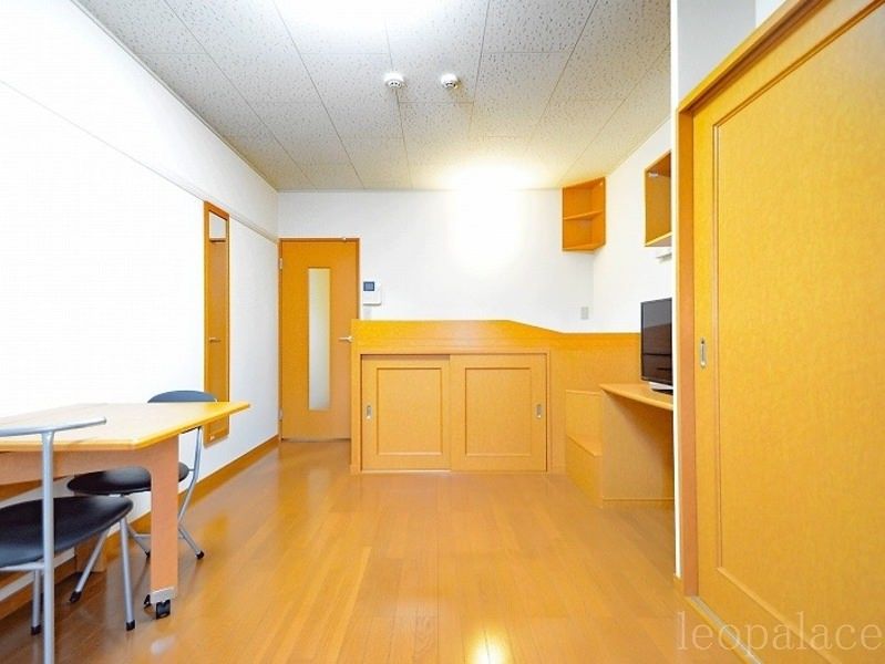 Furnished 1K Apartment for Rent in Nishihara, Okinawa - Zero Deposit - Thumbnail 3