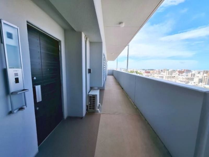 Presence Lodge Matsuo Reve Tower Top-Floor 2LDK with City View - Thumbnail 2