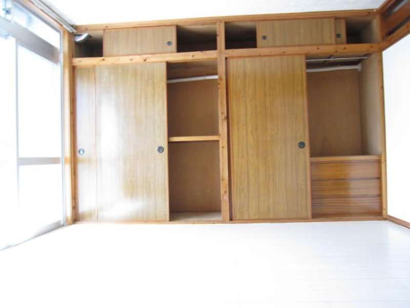 Tokurei Apartments 3LDK Rental in Ginowan, Okinawa - Thumbnail 4