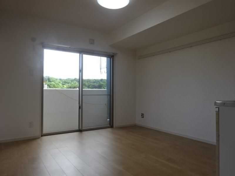 2DK Apartment in Ginoza Village, Okinawa - 44.33 sqm - Thumbnail 2