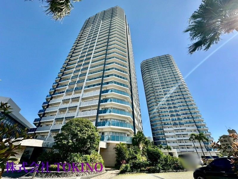 3LDK Apartment in RYU: X TOWER THE EAST, Omoromachi, Naha - Thumbnail 2
