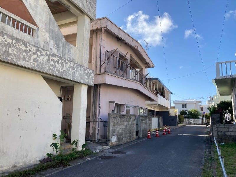 Land for Sale in Itoman, Okinawa with Road Expansion Plan - Thumbnail 3