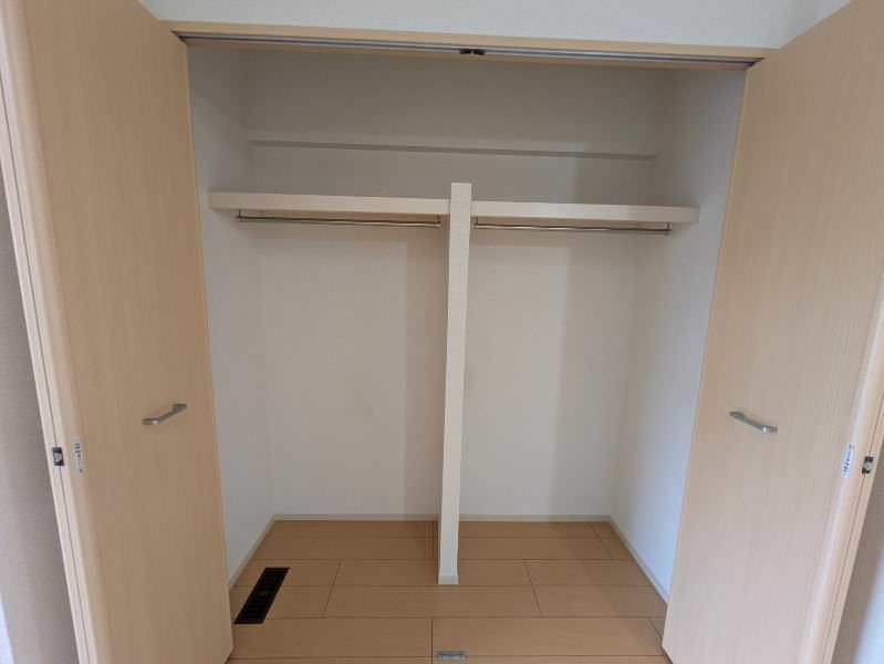 1DK Apartment for Rent in Koja Tsukayama, Okinawa City - Thumbnail 4