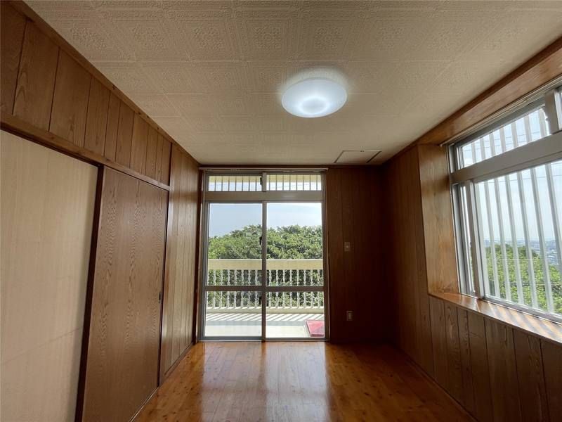 Chinen Apartments 2DK Rental in Okinawa City - Thumbnail 3