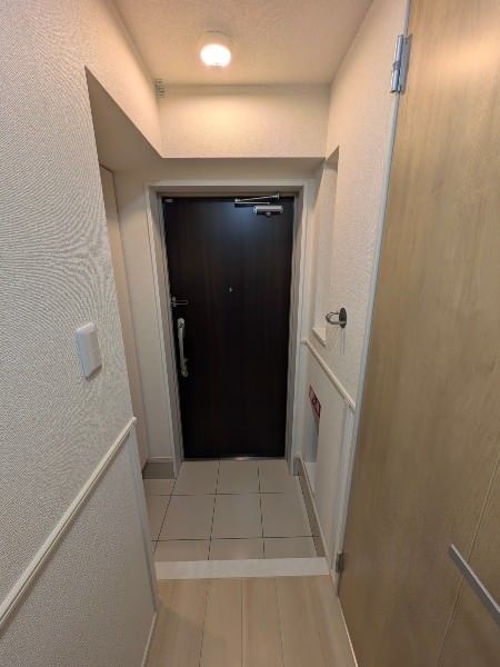 New 2LDK Pet-Friendly Apartment for Rent in Uruma, Okinawa - Thumbnail 3