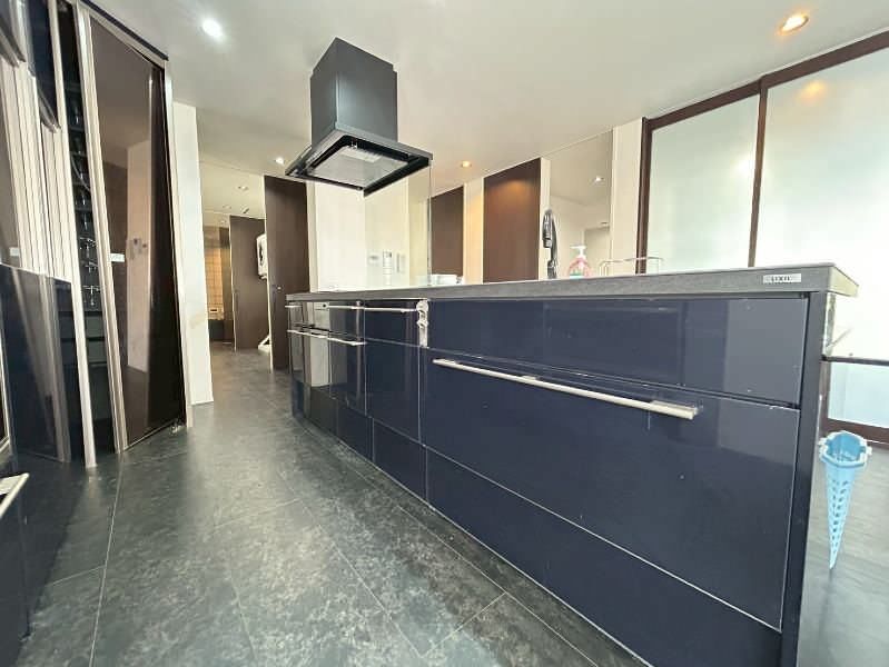 Luxury 6LDK House in Yomitan Village Okinawa - Thumbnail 2