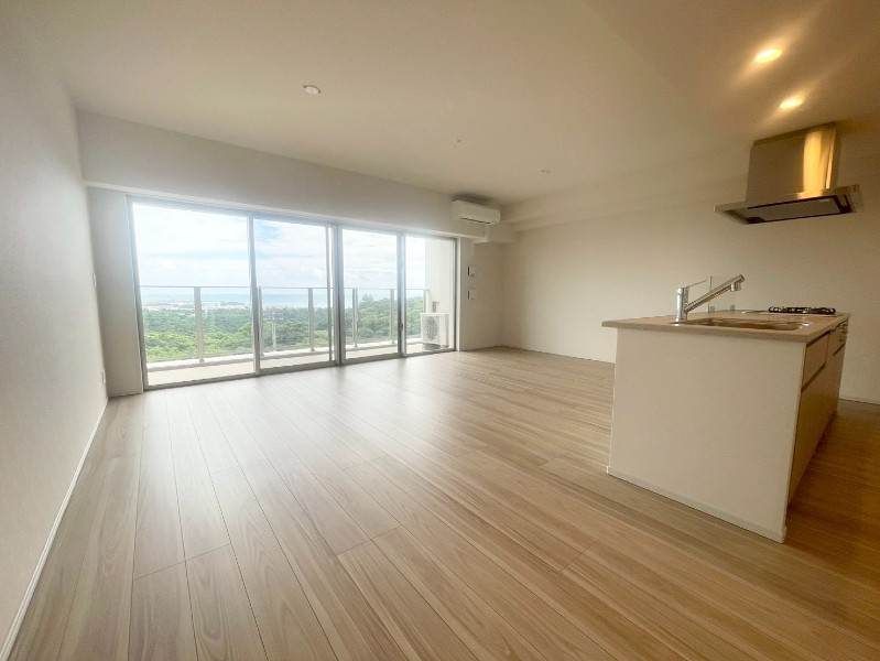 Ocean View 2LDK Apartment for Rent in Rycom, Okinawa - Thumbnail 4
