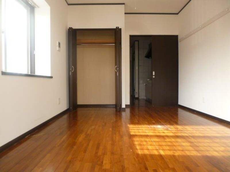 1K Apartment for Rent in Urasoe City, Okinawa with Free Internet - Thumbnail 2