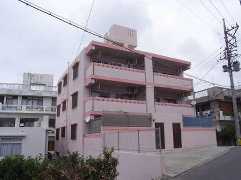 3DK Apartment for Rent in Ginowan, Okinawa with Balcony - Thumbnail 2