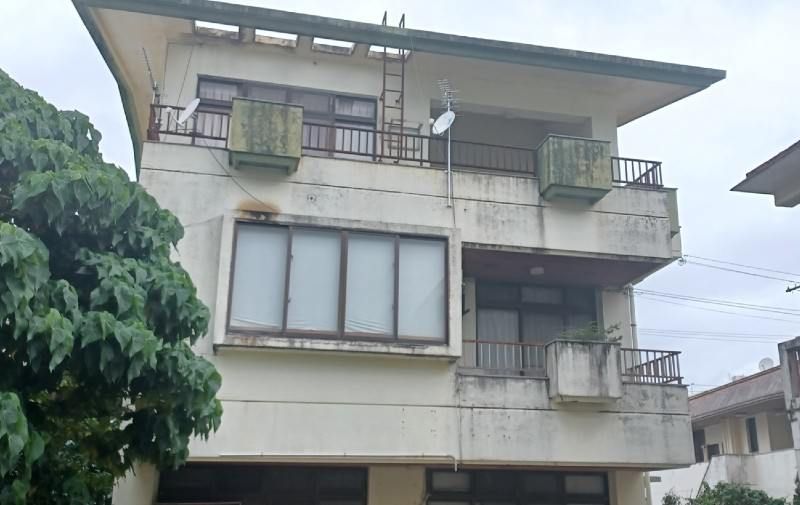 4LDK Reinforced Concrete House with Garden for Sale in Naha, Okinawa - Thumbnail 4