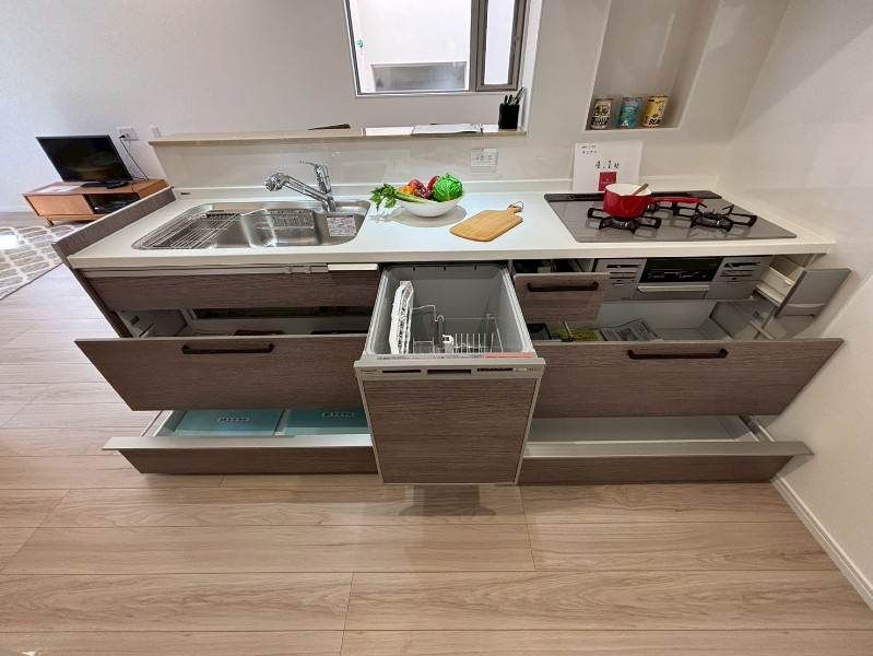 New 4LDK House in Nanjo City, Okinawa - Thumbnail 2