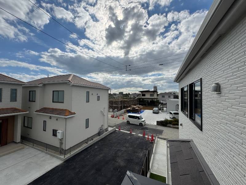 New 4LDK Wooden House for Sale in Uruma, Okinawa - Thumbnail 2