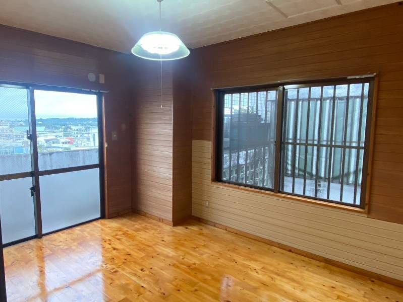 Co-op Maruta 2DK Rental Apartment in Ginowan, Okinawa - Thumbnail 2