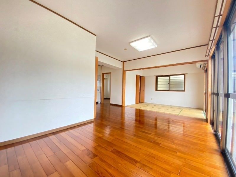 2LDK Apartment for Rent in Itoman, Okinawa - 51.85 sqm - Thumbnail 3