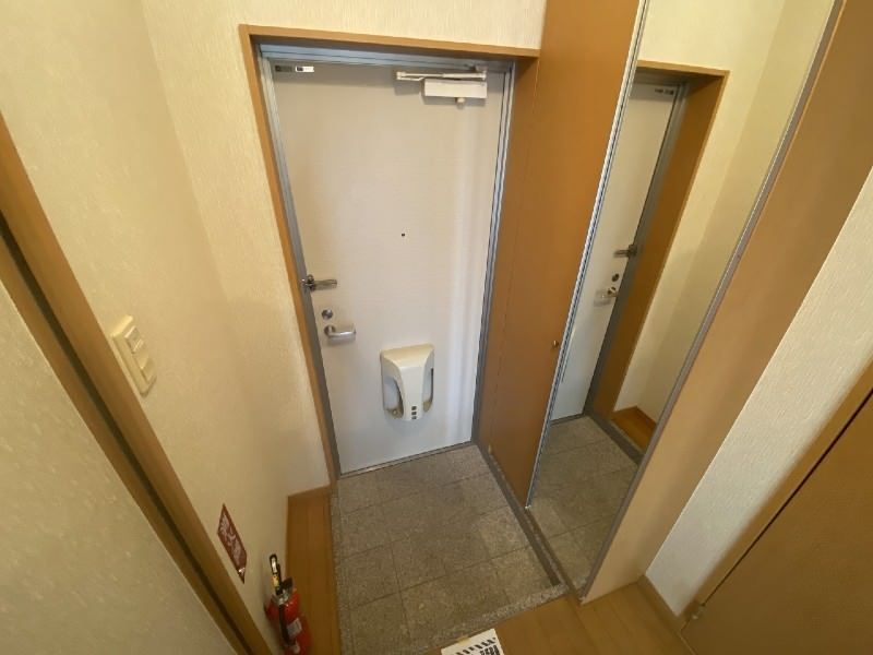 Courtside Villa 1K Apartment for Rent in Urasoe, Okinawa - Thumbnail 3