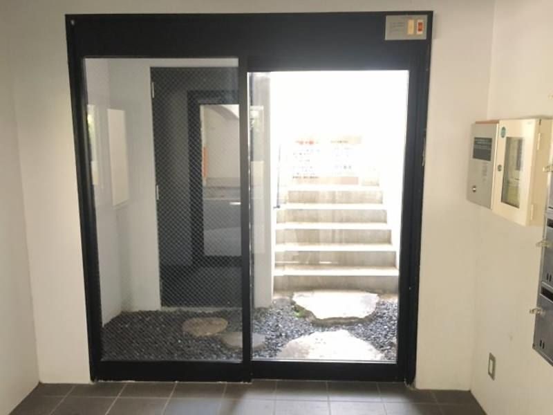 2LDK Apartment for Rent in Chatan, Okinawa - Thumbnail 3