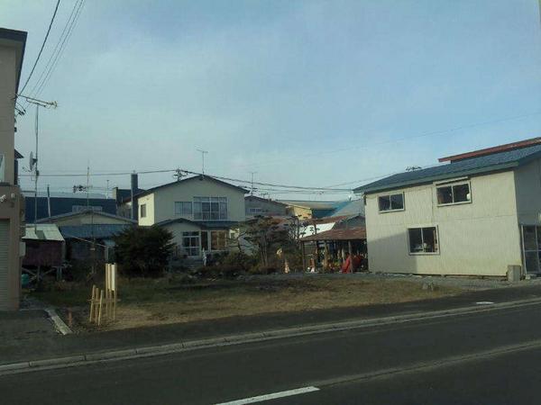 a vacant lot - Thumbnail 3