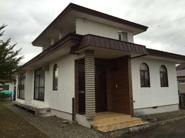 Spacious 4LDK House in Ikeda Town, Hokkaido with Garden Potential - Thumbnail 3