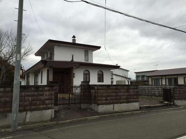 Spacious 4LDK House in Ikeda Town, Hokkaido with Garden Potential - Thumbnail 4