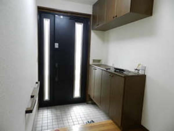 Renovated 3LDK Wooden House in Tomakomai - 240m² Plot - Thumbnail 2