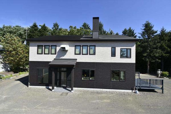Spacious Two-Story Home with Ocean Views in Abashiri, Hokkaido