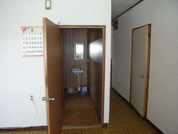 Vacant house (for residential use) - Thumbnail 3