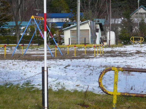 a vacant lot - Thumbnail 4