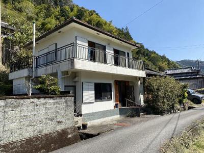 Spacious 7DK House with Large Land in Aridagawa, Wakayama — Image 1, Aridagawa, Wakayama